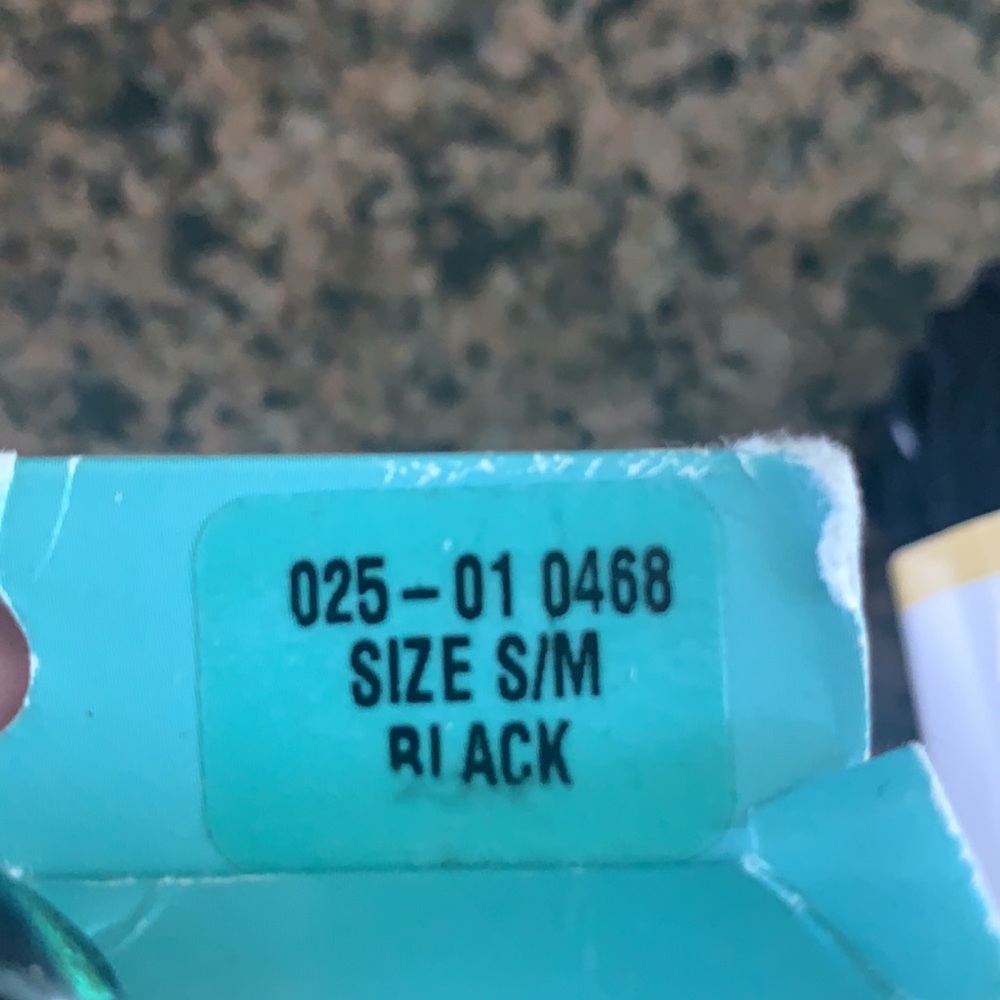 One pair spanx one hose 1 tights - Picture 10 of 14